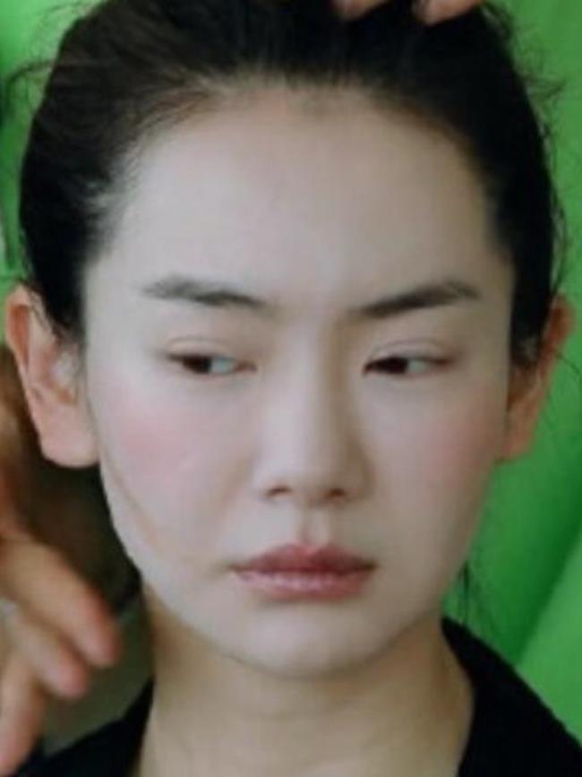 戚薇怎么出道的