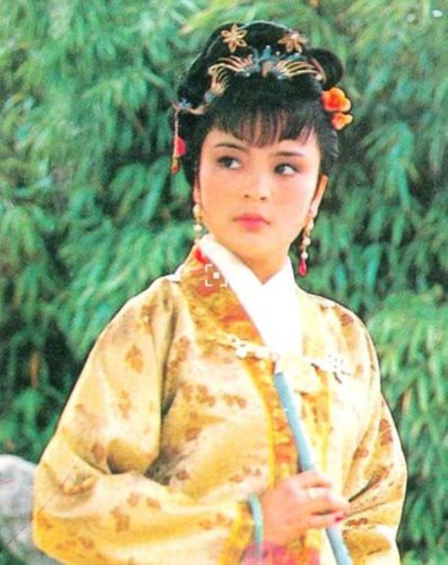 何音是演红楼梦的探春吗