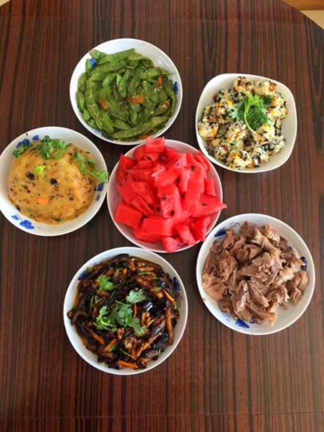 孩子过生日都在家做饭吗