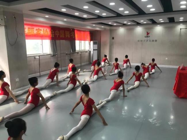 少儿民族舞考级标准