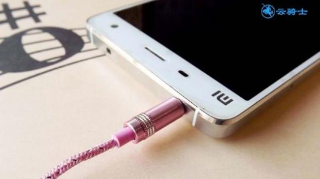 OPPOr15插上耳机也是外音是什么情况