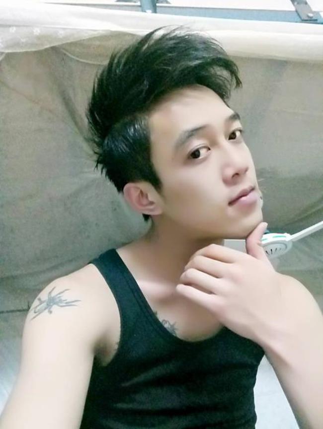 黄小威最后跟谁结婚了