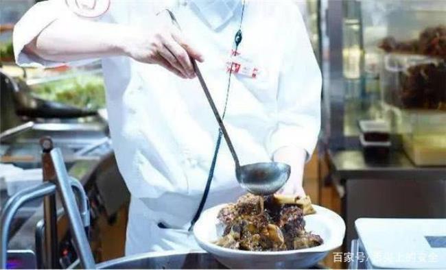 厨师做菜中的干粉指的什么