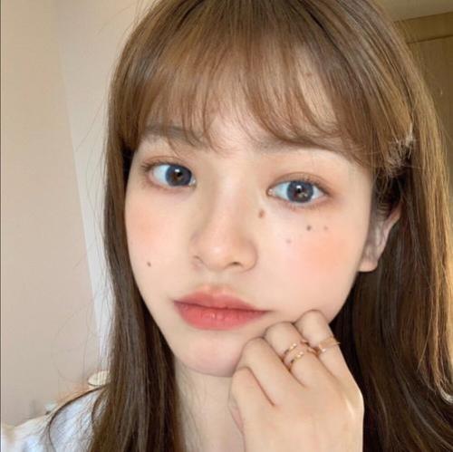 女生ins什么意思