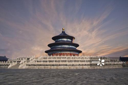 10高的建筑物影子有多长
