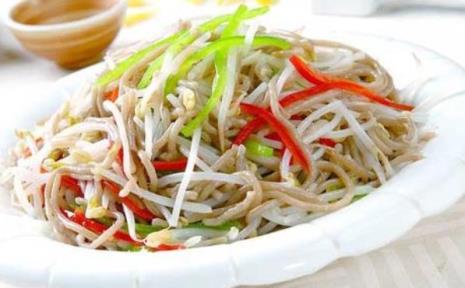 豆芽烧油炸干做法