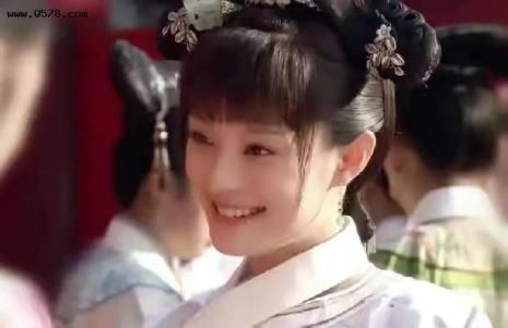 四郎比甄嬛大多少岁
