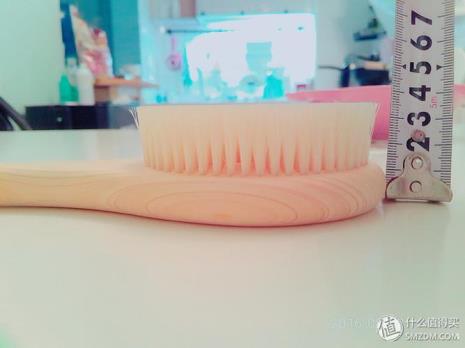 刚买回家的洗澡刷怎样清洗