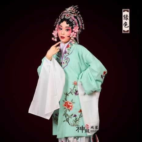 京剧花旦是男是女