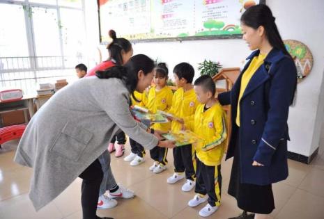 上小学对幼儿园有要求吗