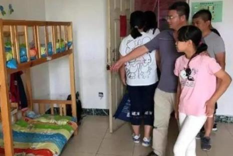 寄宿学校的孩子生活