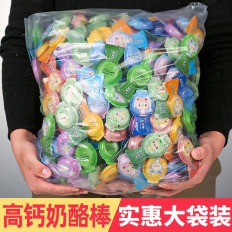 8个月的宝宝可以吃奶酪棒吗