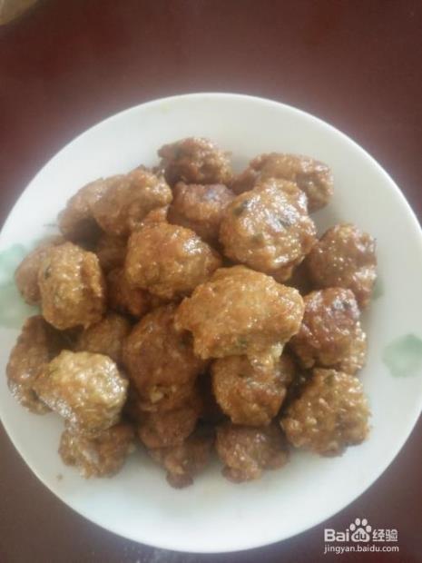 做肉丸的肉越泥越好吗