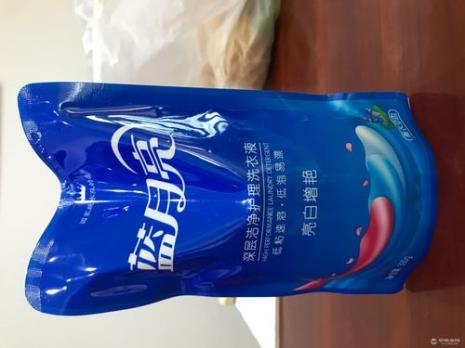 蓝月亮洗衣液真的和假的区别