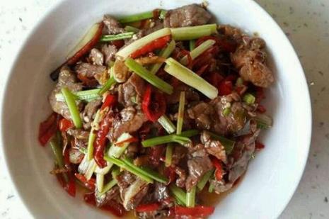 炒牛肉怎么吃