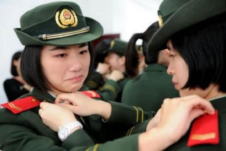 女兵在部队怎么考军校