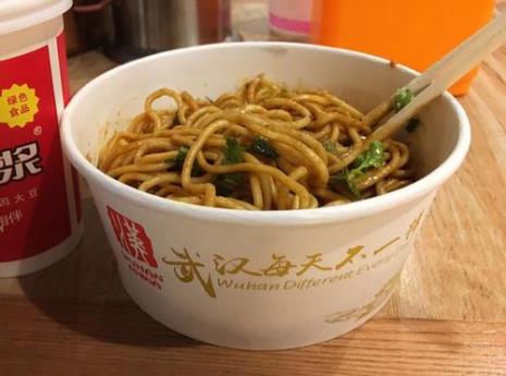 超市热干面的做法