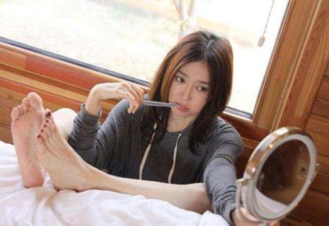 一只完美的脚长什么样