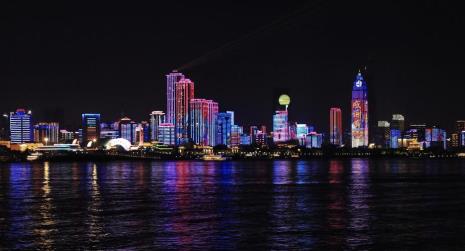 武汉江滩夜景怎么玩