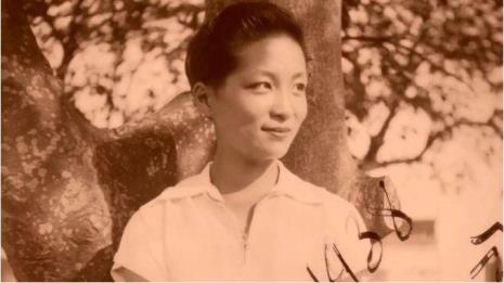 中国第一位女导演叫什么