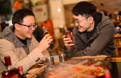 逛三园酒桌游戏规则