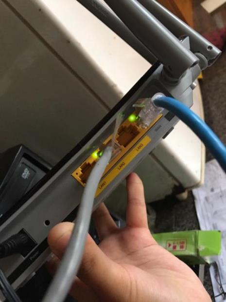 路由器与光猫连接线哪种好