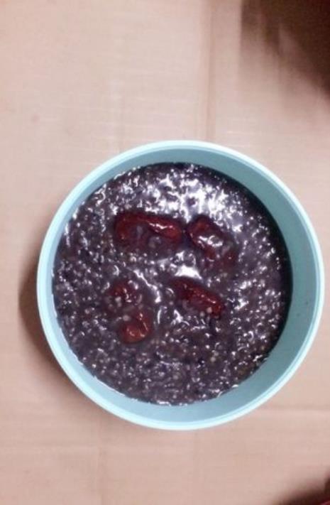 黑米煮粥的家常做法
