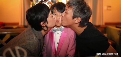 邓超妈妈照片