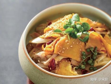 秘制椒麻鸡汁制作汤怎么熬制