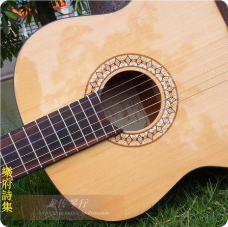 八十年代的红棉吉他是单板的吗