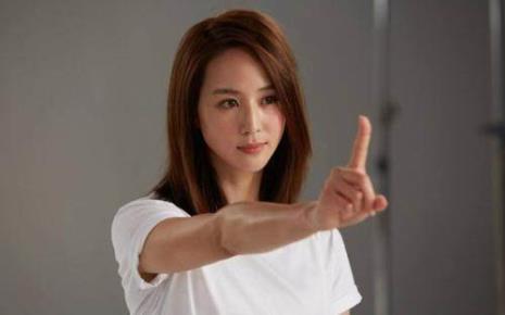 2002年张钧宁出演流星花园什么角色