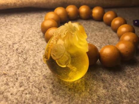 蜜蜡泡水的正确方法