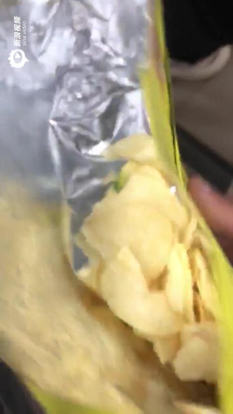 薯片发绿是什么原因