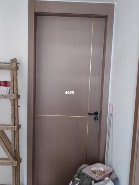绿色碳晶板好还是红色好
