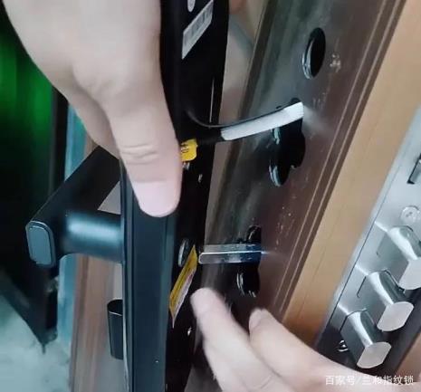 更换完智能锁剩下锁怎么处理