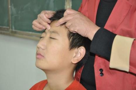 近视眼按摩什么穴位