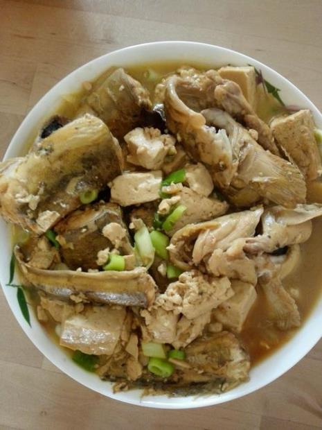 华鱼炖豆腐的家常做法