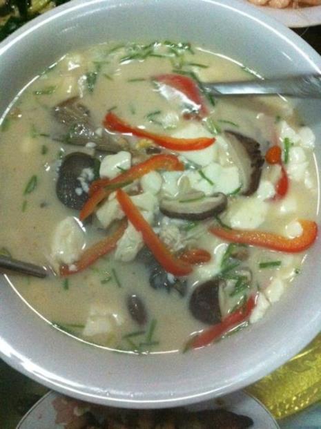 家常豆腐鱼汤的做法