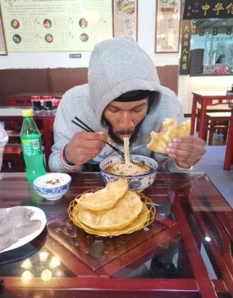 运动前是不是不能吃面食