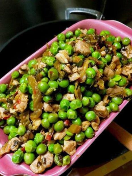 牛蛙炒青豆做法