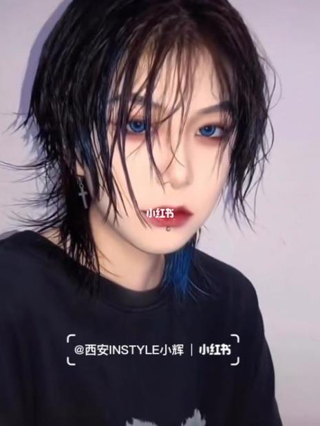 什么动漫里有狼尾发型的男主