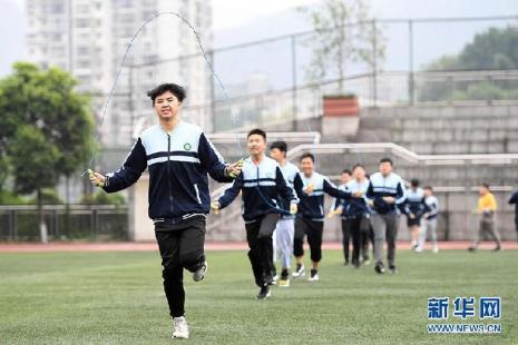 初中生跳绳什么时间合适