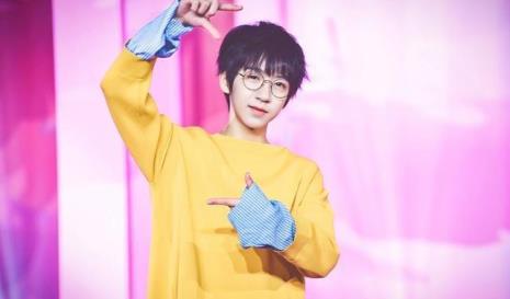 贺峻霖为什么叫小兔子
