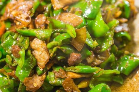 王刚辣椒炒肉湘菜做法