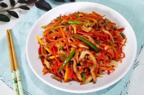 红萝卜炒肉的家常做法