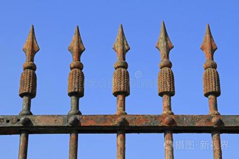 英雄围栏的钥匙哪里买
