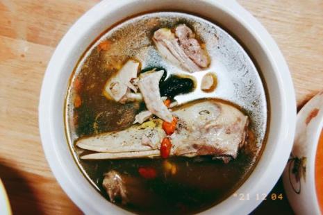 豚鸭汤做法