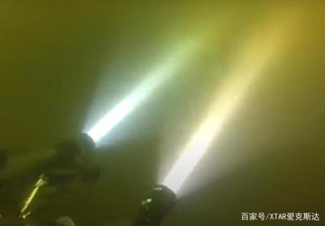 黄光耗电还是白光
