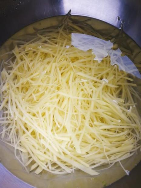 鱼翅土豆丝的做法大全