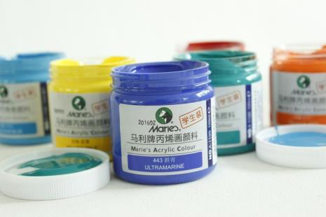丙烯颜料买多少颜色合适